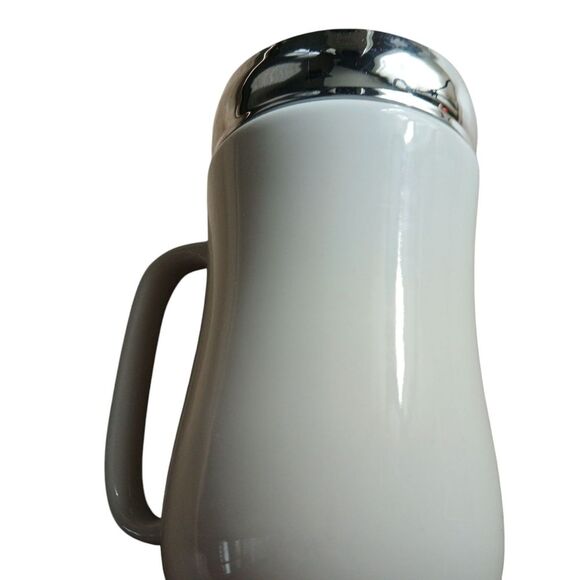 Hello Kitty White Travel Mug with Silver Mirror Lid Ceramic - Picture 4 of 5